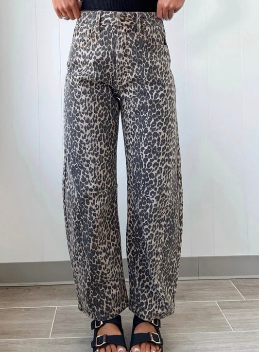 *PREORDER* Leo Barrel Jeans